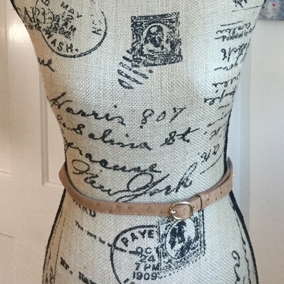 JCrew Sz Small Tan Leather Belt - Picture 2 of 4